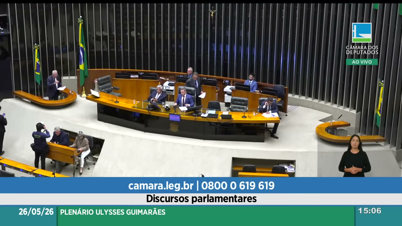 Vídeo do evento em 1:04:48