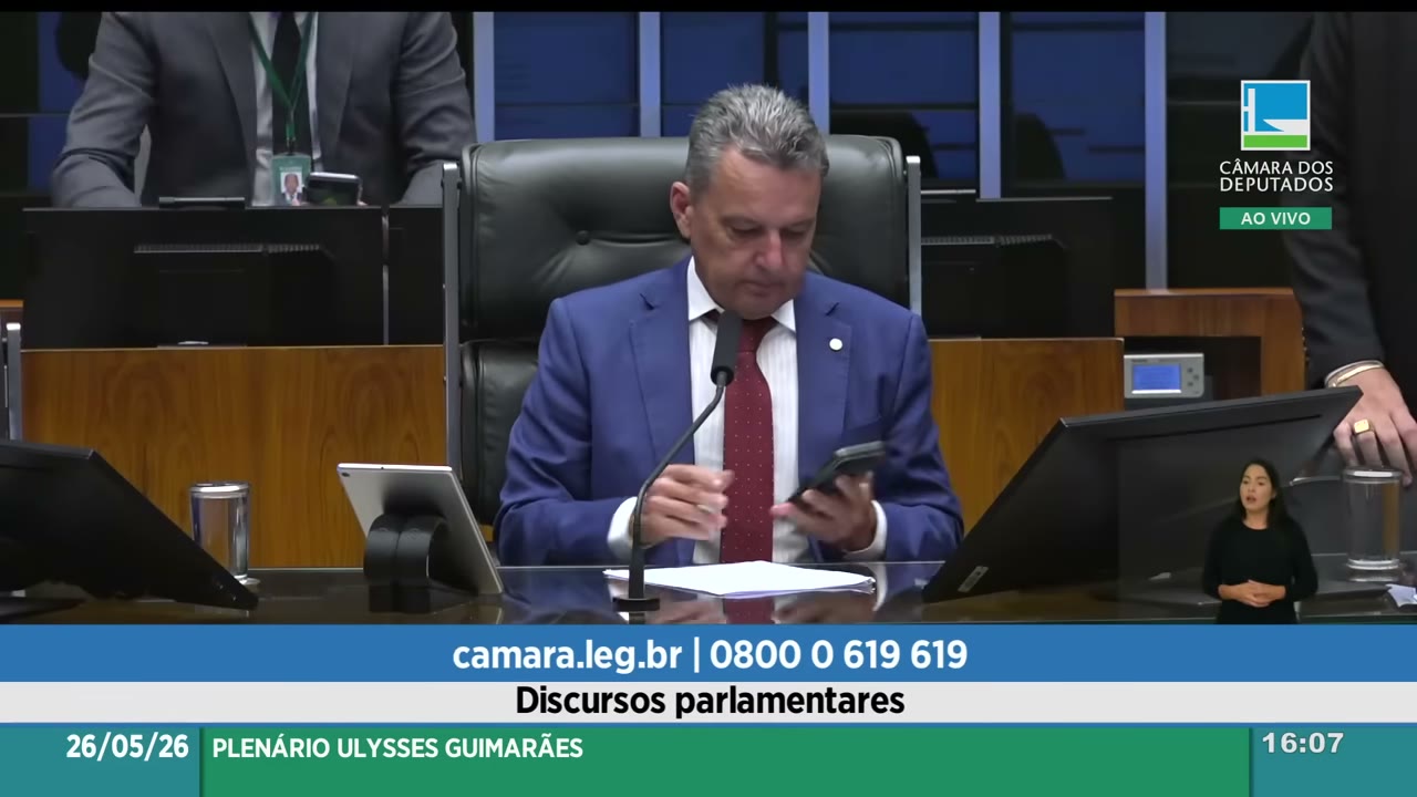 Vídeo do evento em 2:06:16