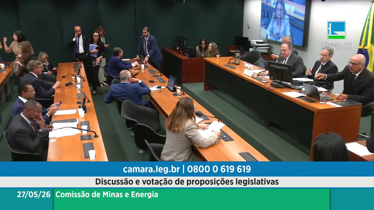 Vídeo do evento em 2:04:00