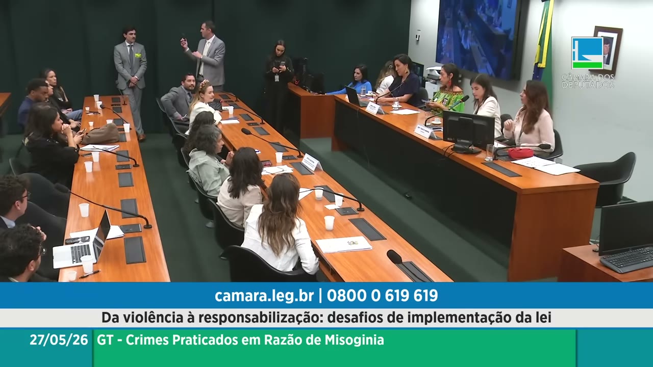 Vídeo do evento em 1:03:33