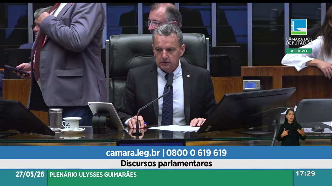 Vídeo do evento em 2:29:13