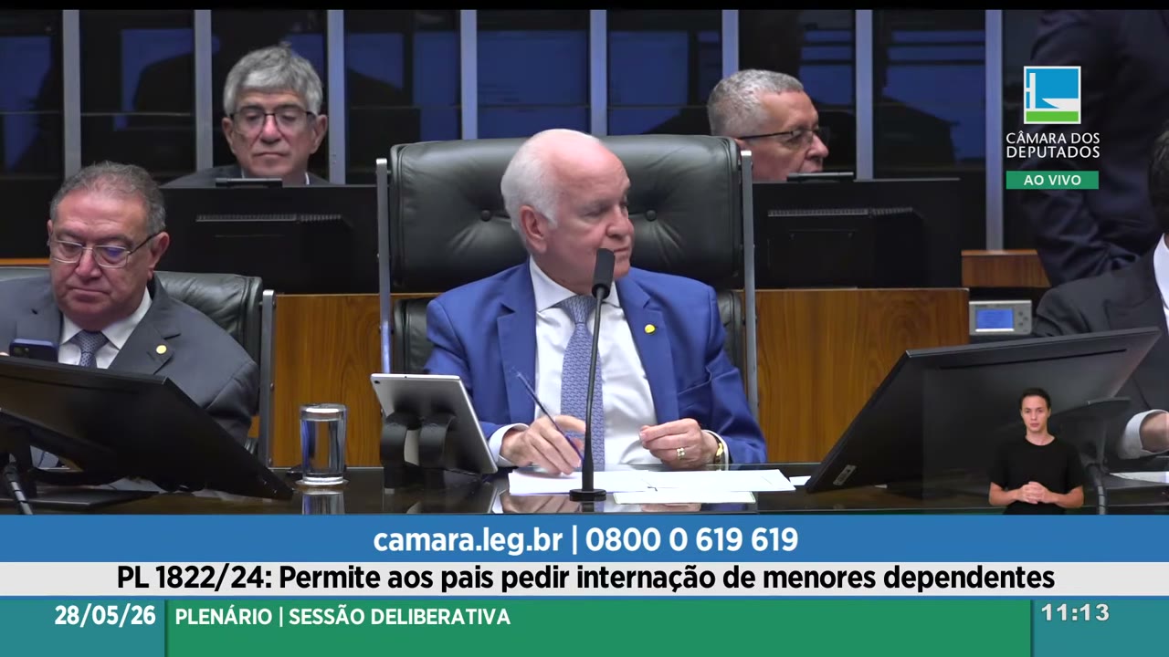 Vídeo do evento em 1:15:07