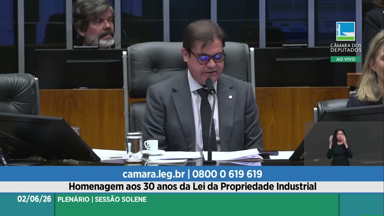 Vídeo do evento em 1:09:04