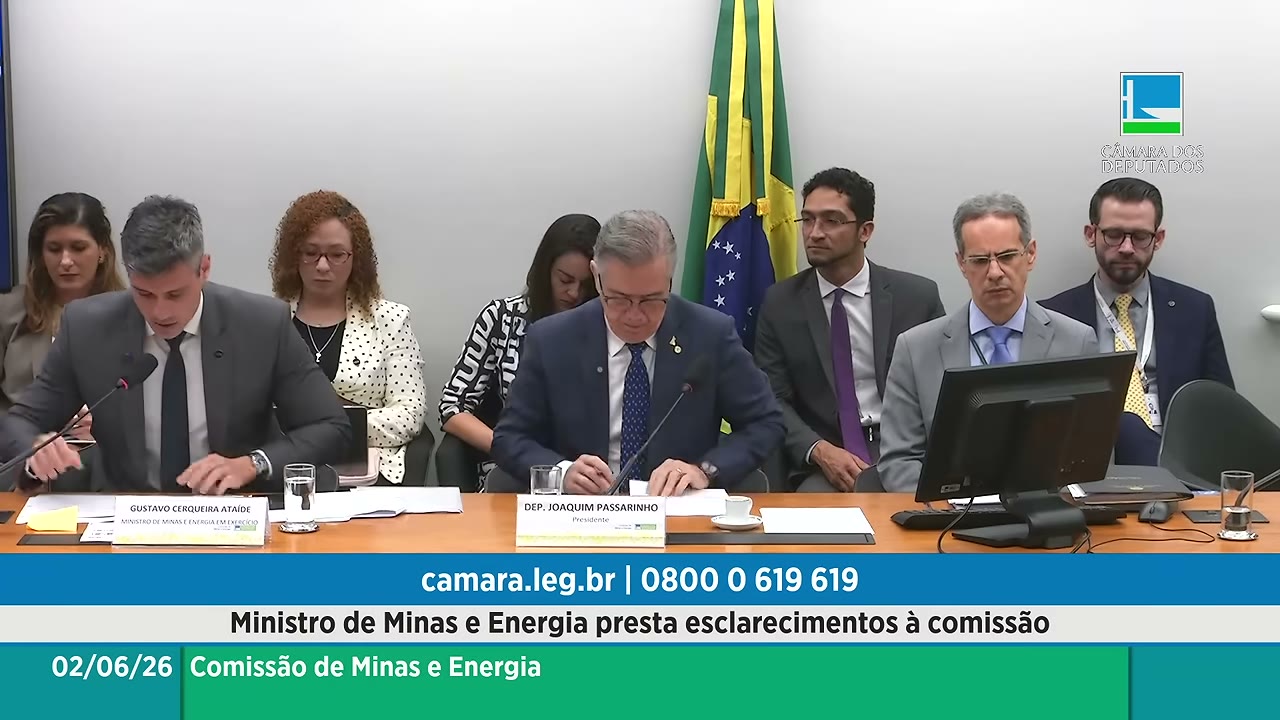 Vídeo do evento em 1:02:15