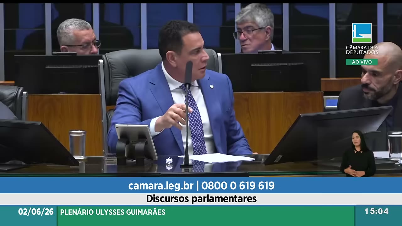Vídeo do evento em 1:03:28