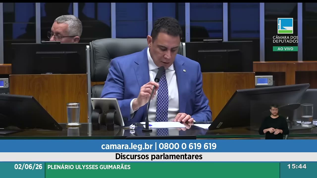 Vídeo do evento em 1:43:59