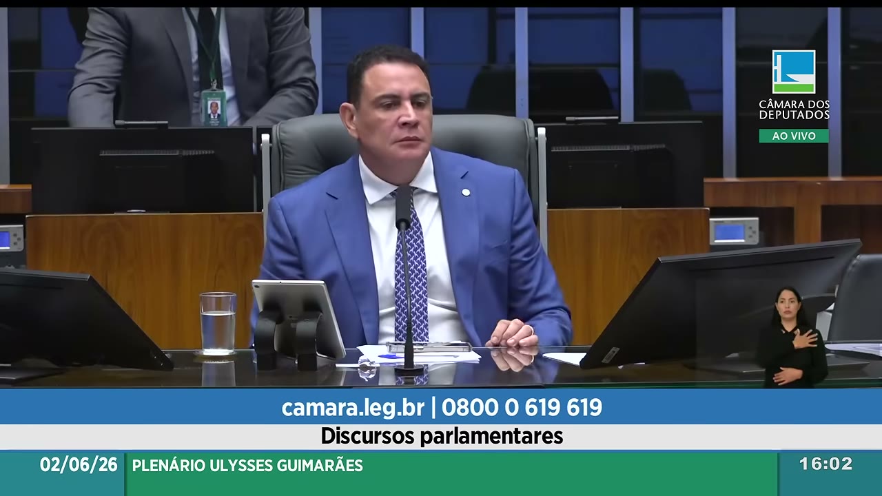 Vídeo do evento em 2:02:02