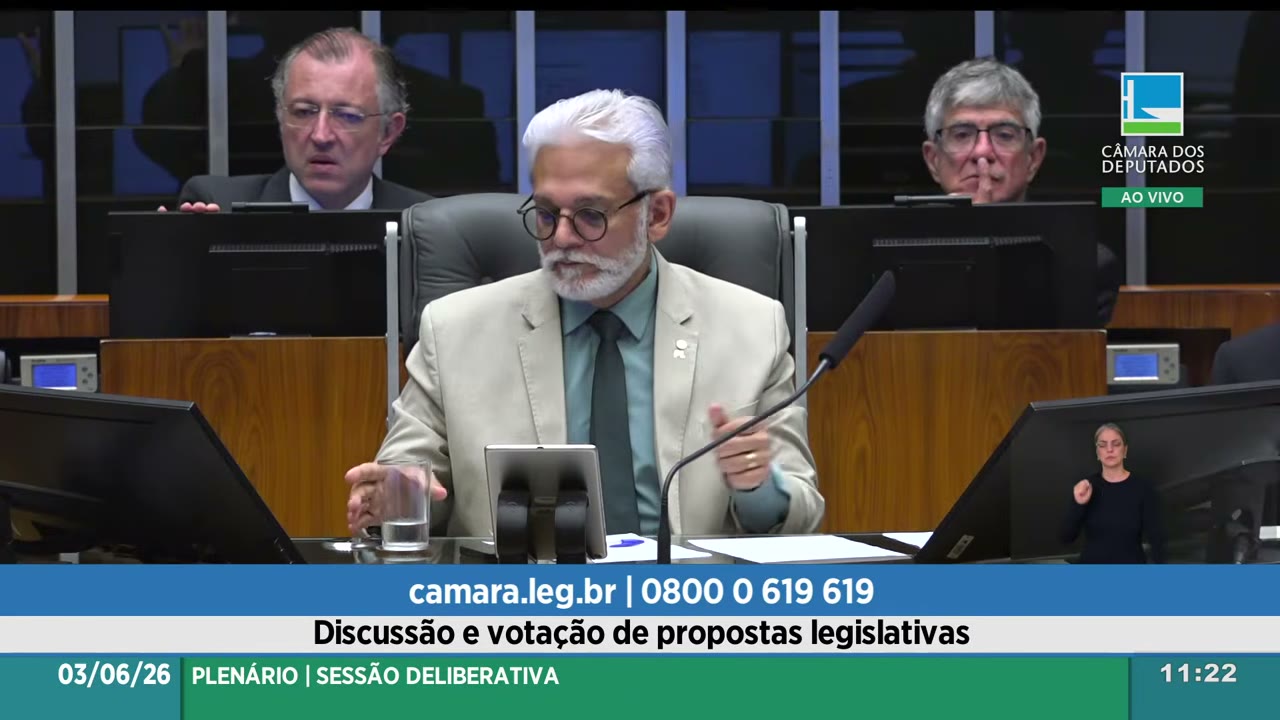Vídeo do evento em 1:06:13