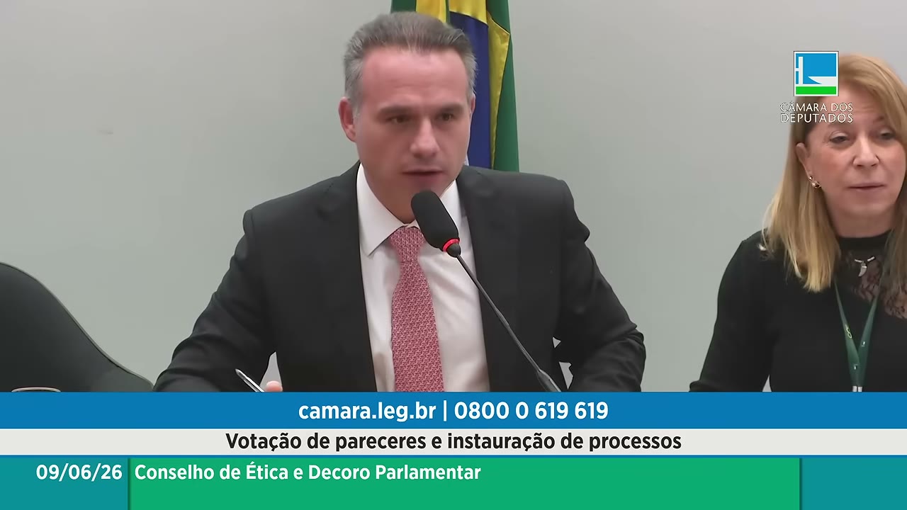 Vídeo do evento em 1:04:00