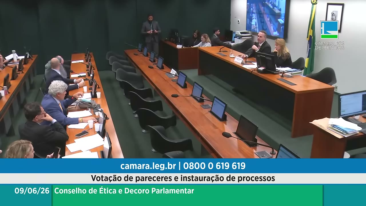 Vídeo do evento em 1:04:05