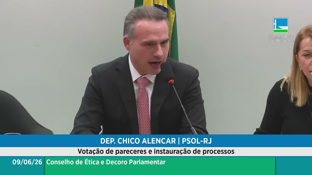 Vídeo do evento em 1:04:21