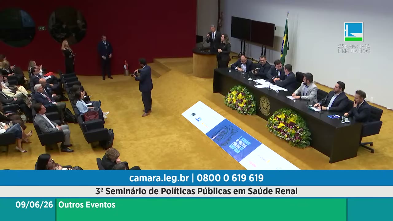 Vídeo do evento em 1:00:21