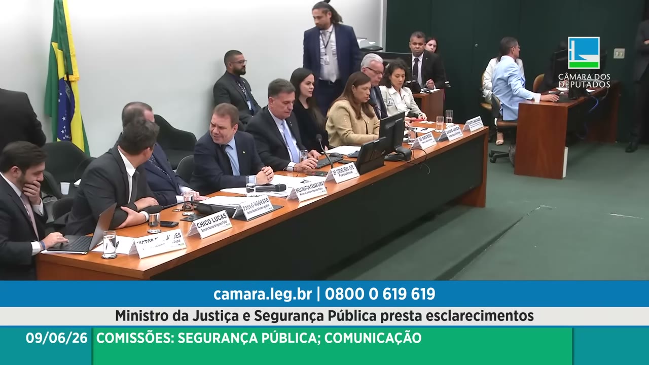 Vídeo do evento em 1:09:00