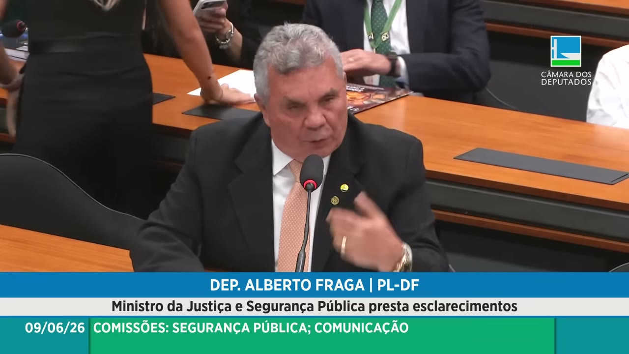 Vídeo do evento em 1:48:22