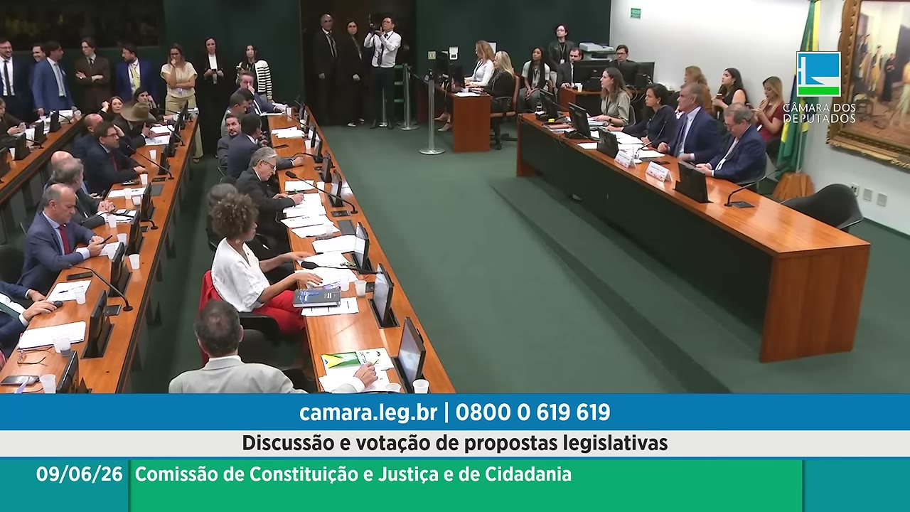 Vídeo do evento em 1:02:18