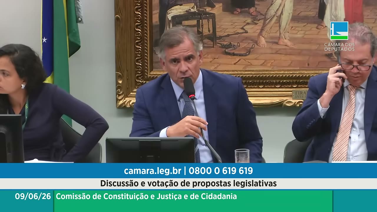 Vídeo do evento em 1:04:39