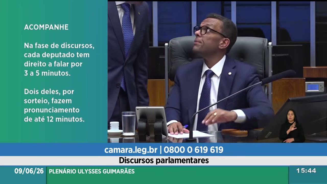 Vídeo do evento em 1:49:23