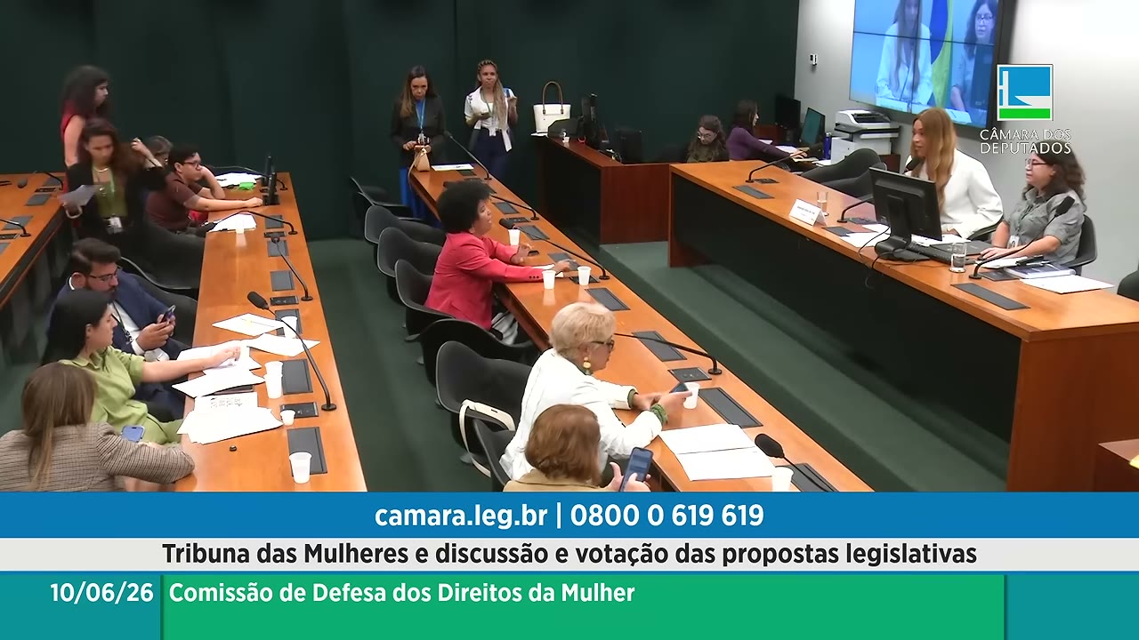 Vídeo do evento em 1:03:16