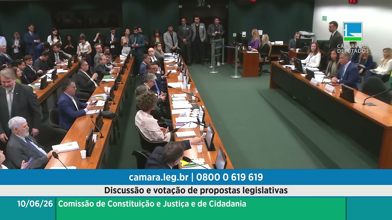 Vídeo do evento em 1:28:15