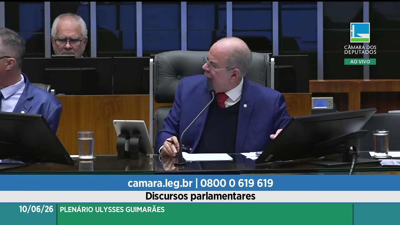 Vídeo do evento em 1:03:35