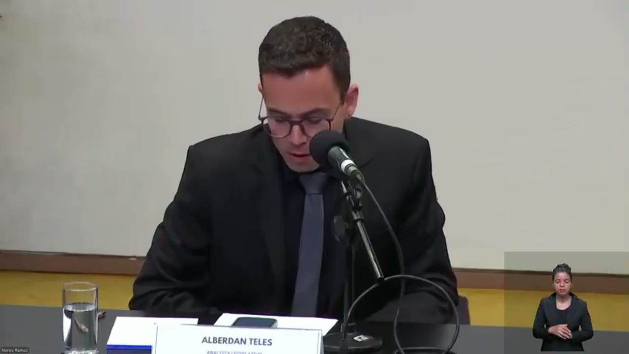 Vídeo do evento em 1:08:19