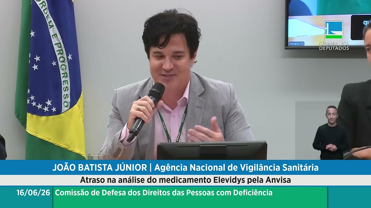 Vídeo do evento em 1:03:20