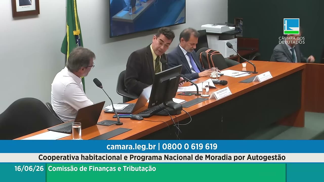 Vídeo do evento em 1:04:01