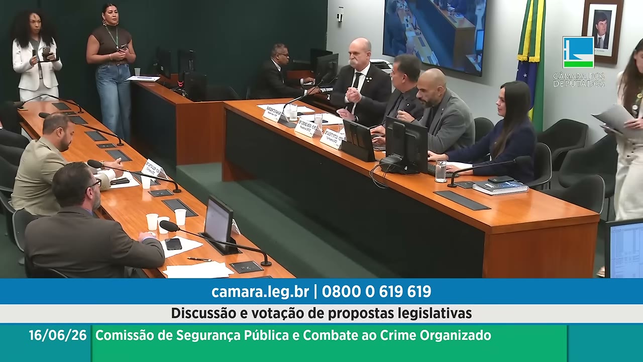 Vídeo do evento em 41:00