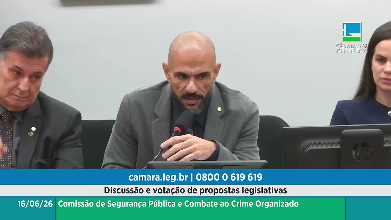Vídeo do evento em 1:04:38