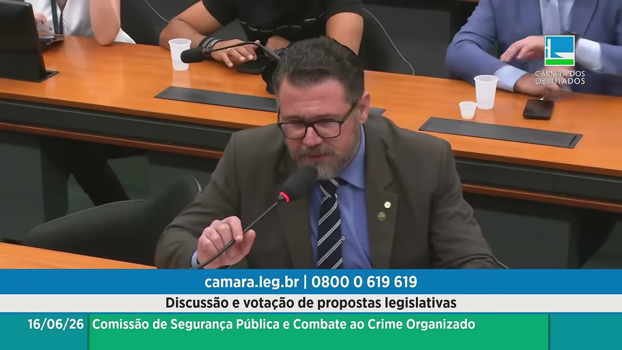 Vídeo do evento em 1:06:23