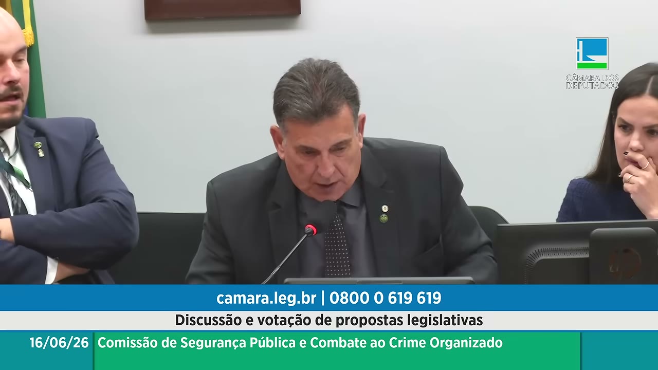 Vídeo do evento em 1:44:01