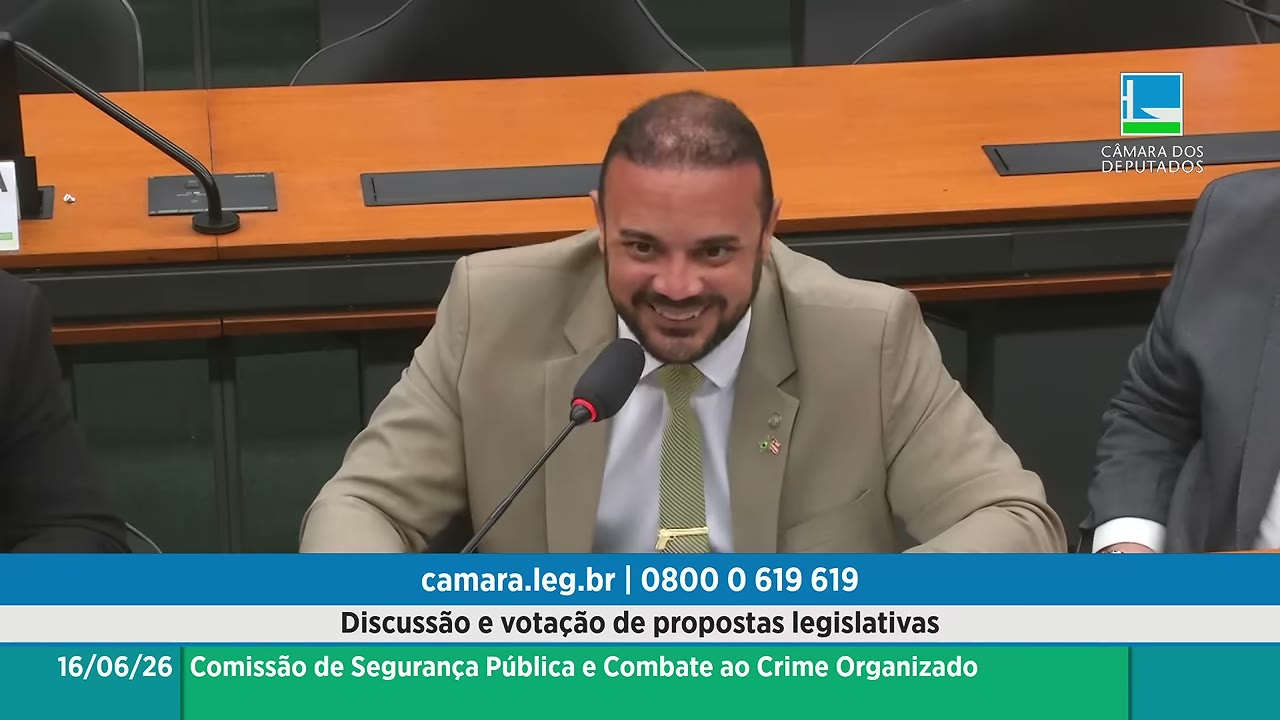 Vídeo do evento em 2:02:48