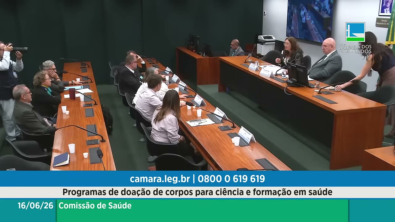 Vídeo do evento em 1:37:59