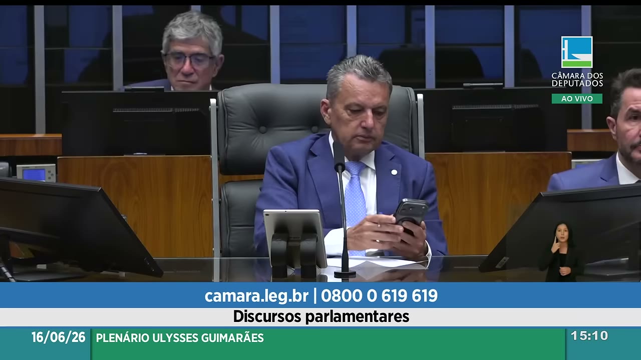 Vídeo do evento em 1:12:35