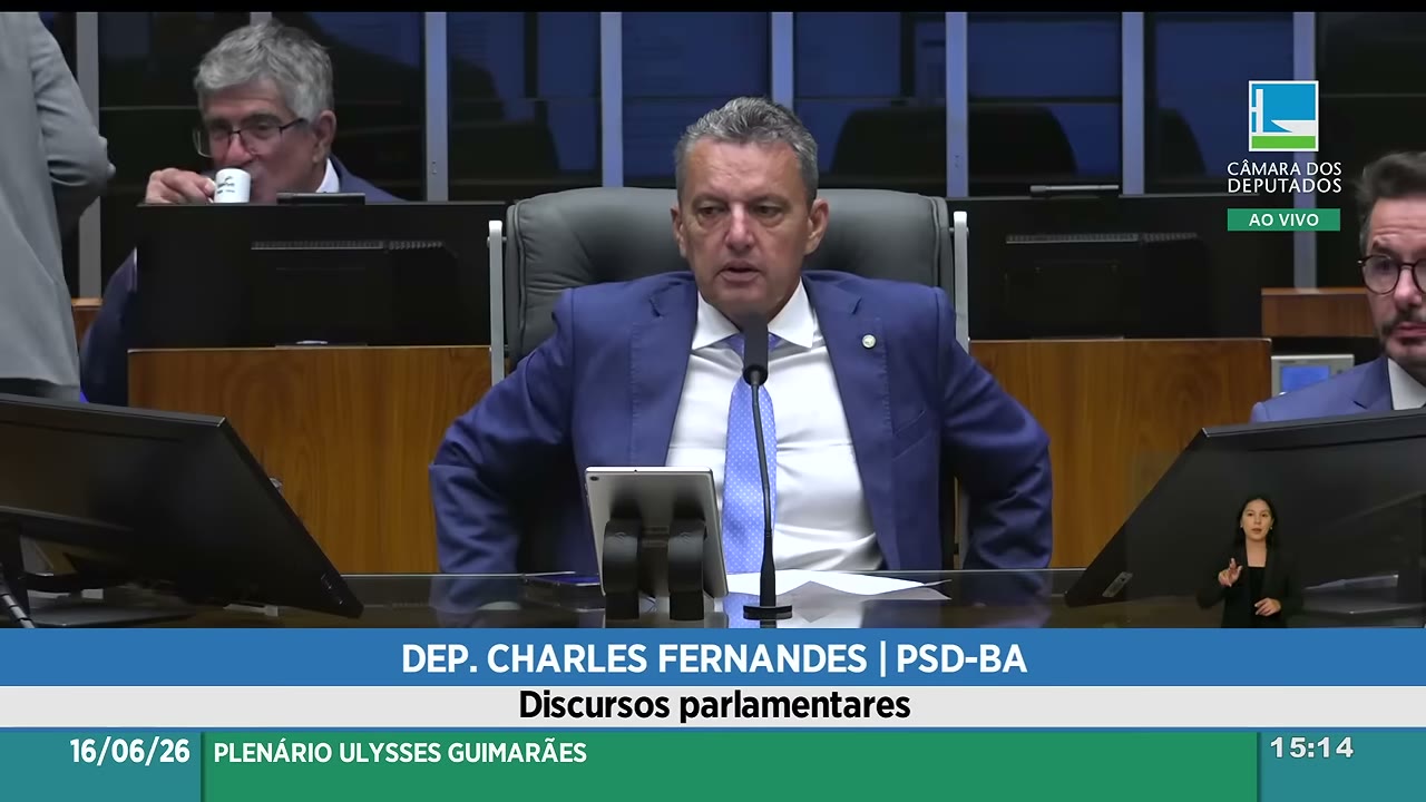 Vídeo do evento em 1:15:52