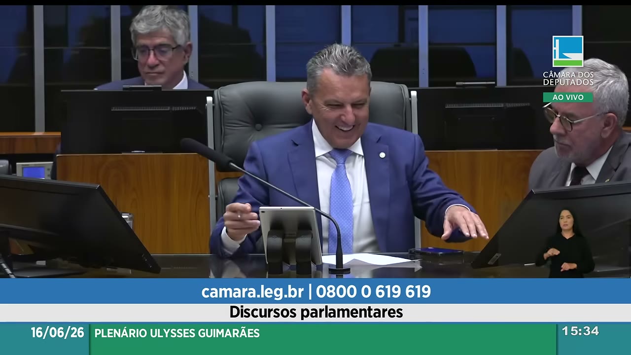 Vídeo do evento em 1:36:10