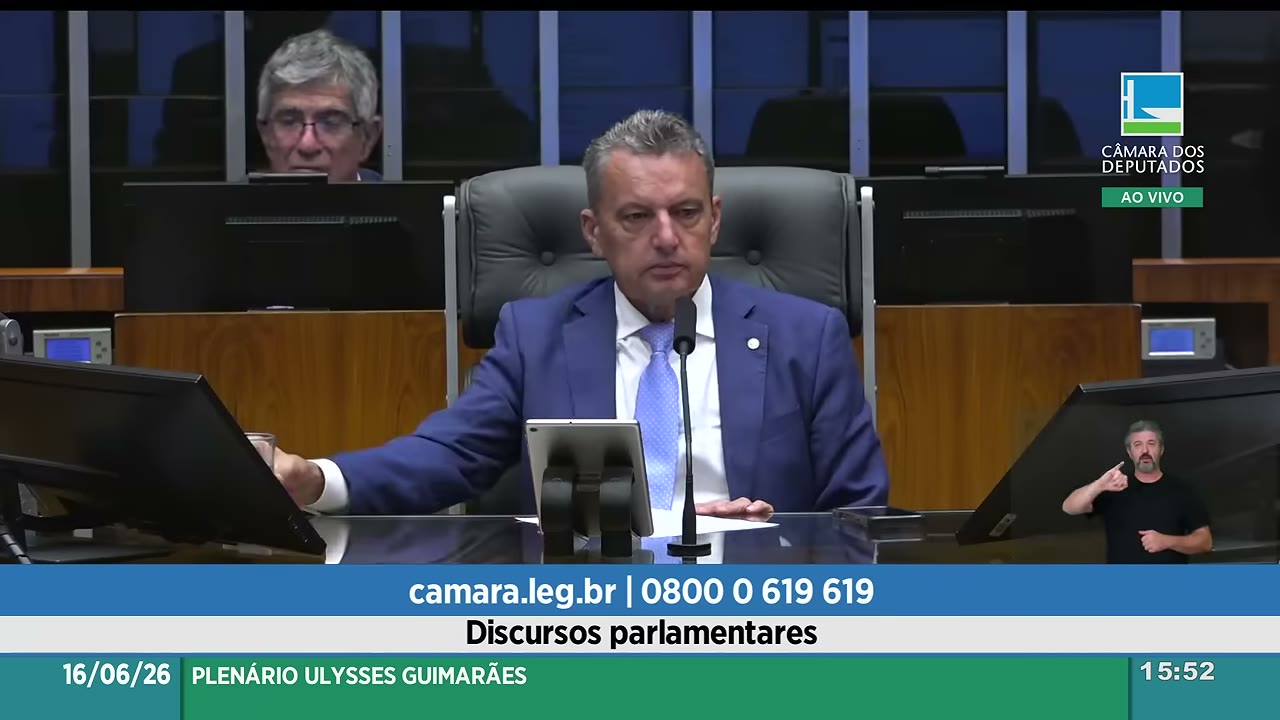 Vídeo do evento em 1:54:39