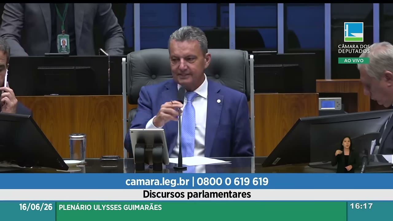 Vídeo do evento em 2:18:39