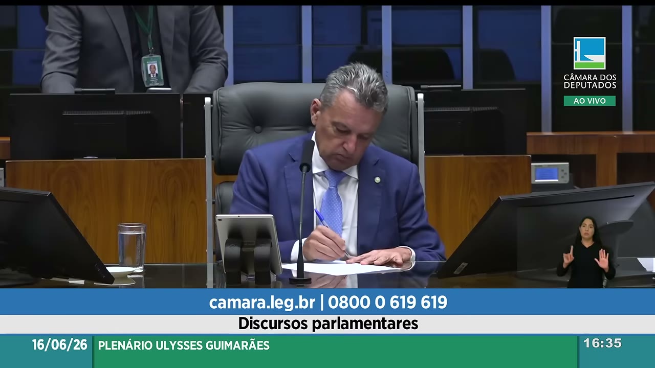 Vídeo do evento em 2:36:41