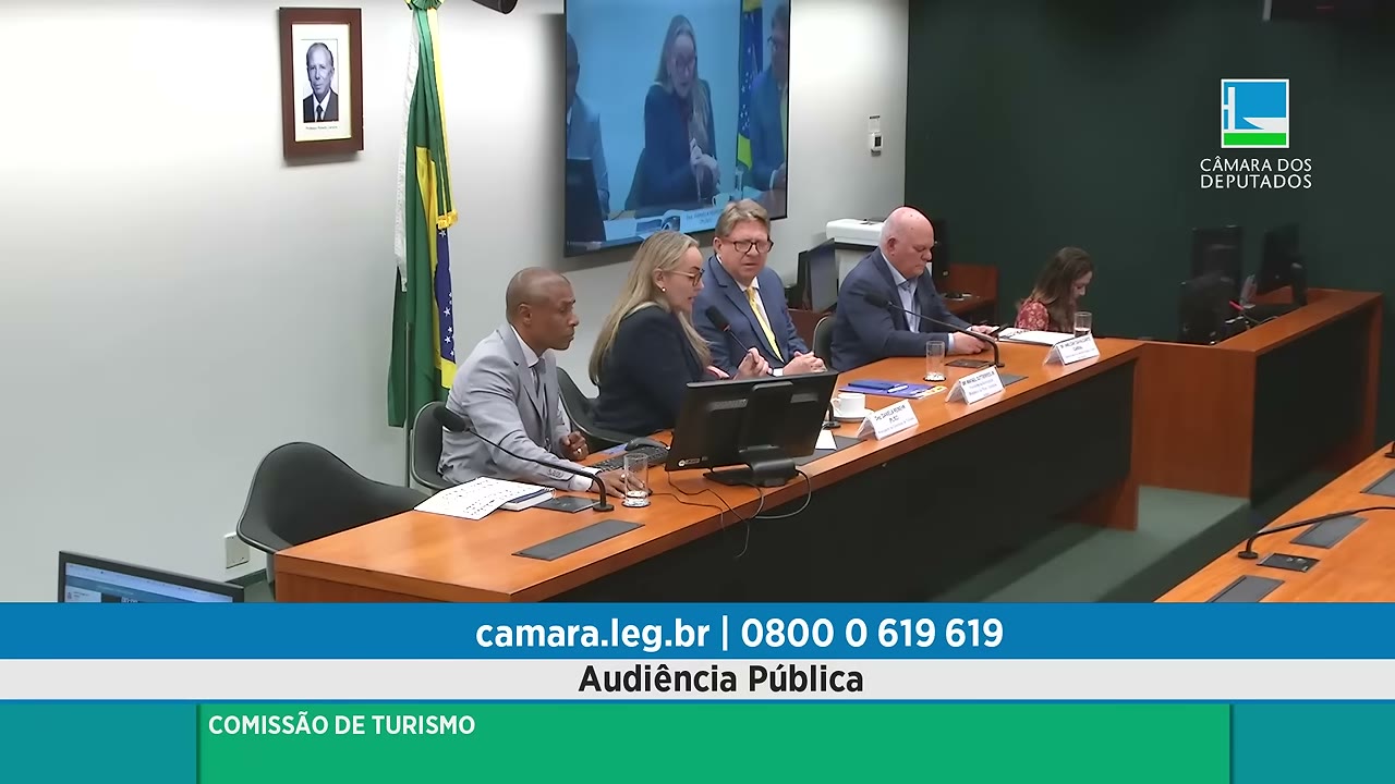 Vídeo do evento em 1:00:56