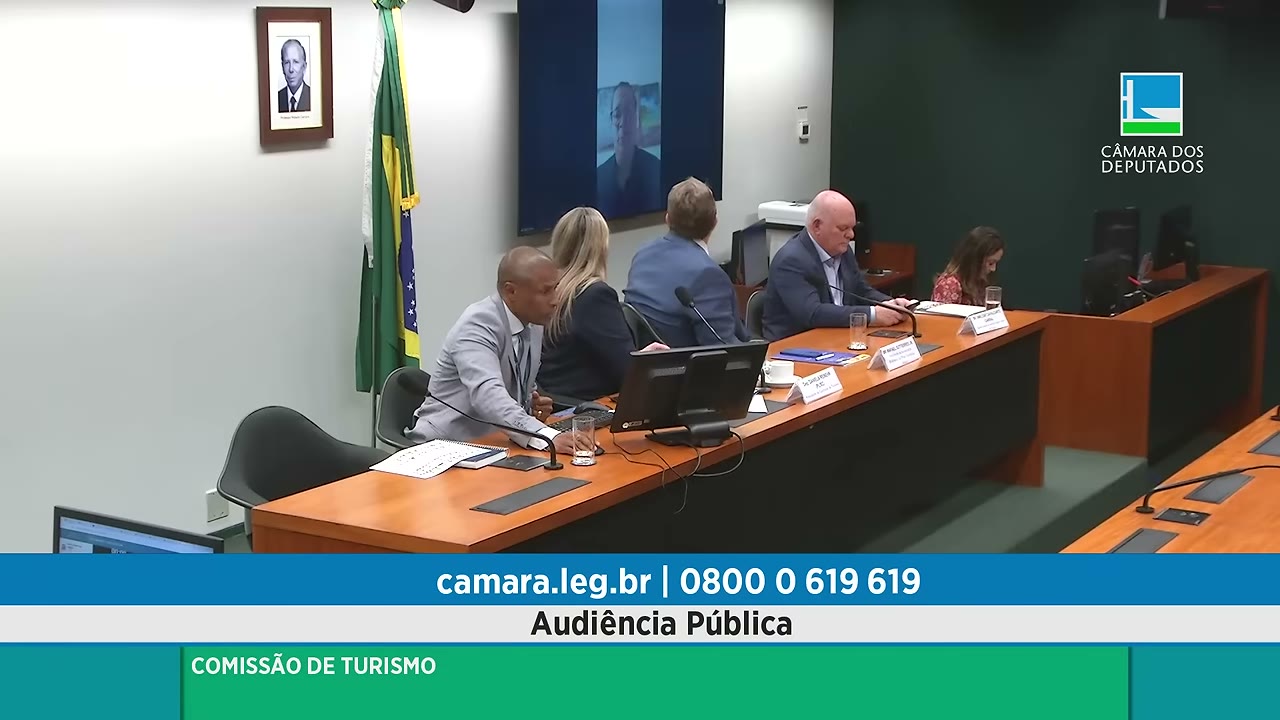 Vídeo do evento em 1:02:14