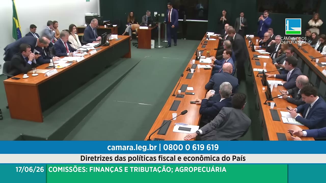 Vídeo do evento em 1:15:25
