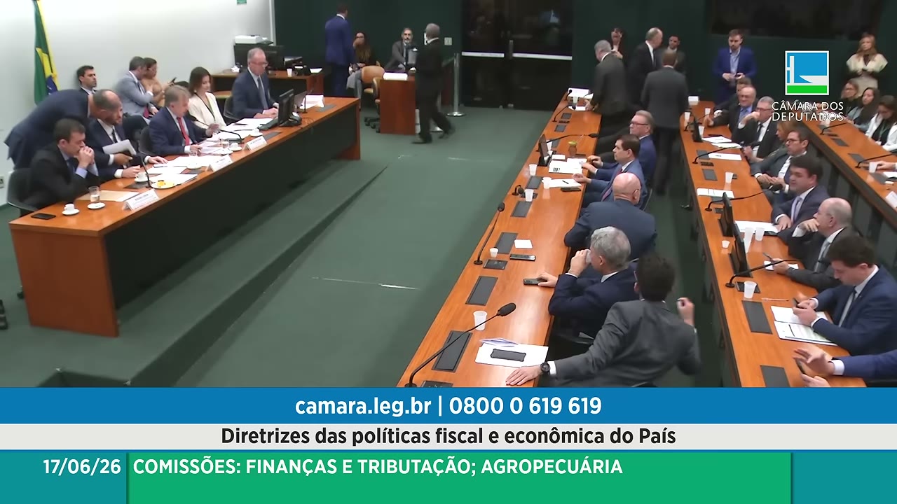 Vídeo do evento em 1:15:33
