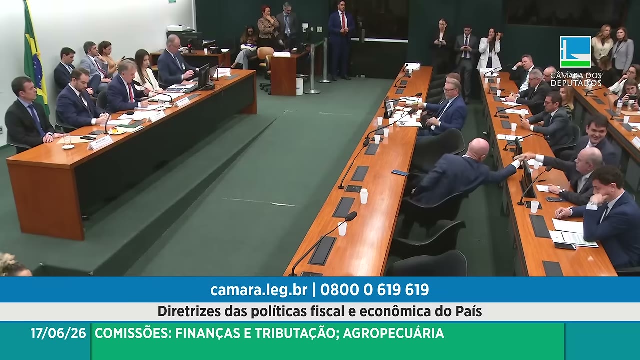 Vídeo do evento em 1:37:26