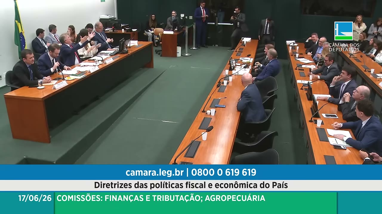 Vídeo do evento em 1:43:09
