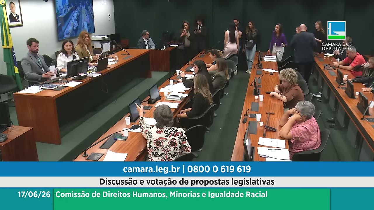 Vídeo do evento em 1:44:04