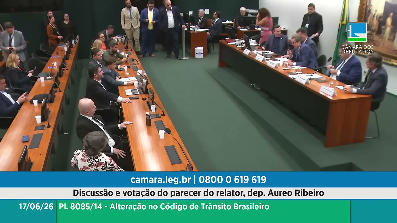 Vídeo do evento em 1:04:34