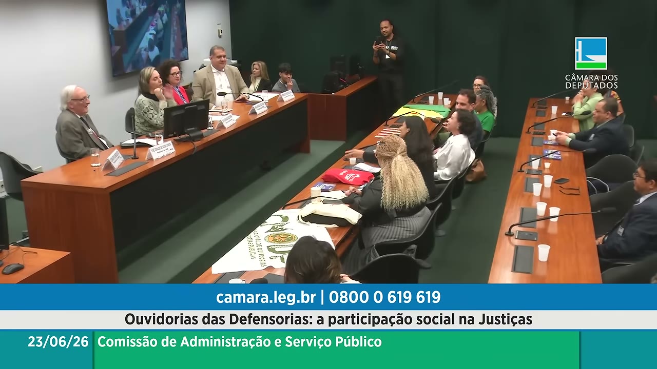 Vídeo do evento em 1:36:26