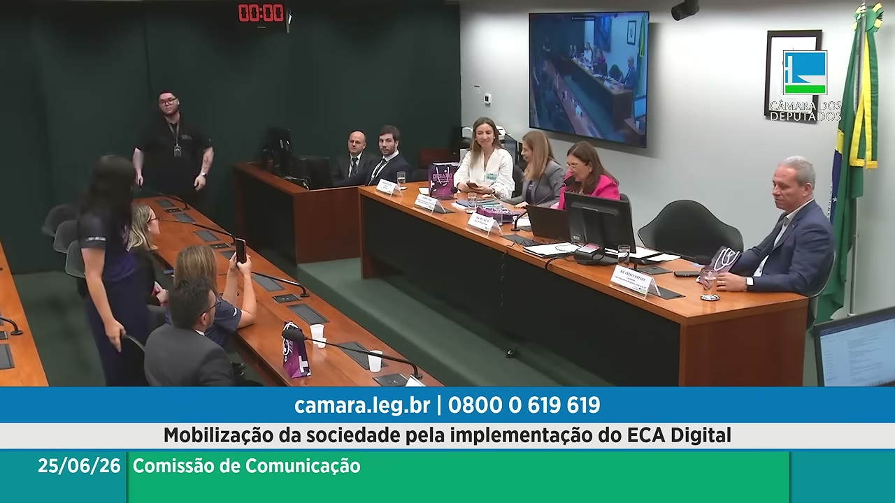 Vídeo do evento em 1:47:12