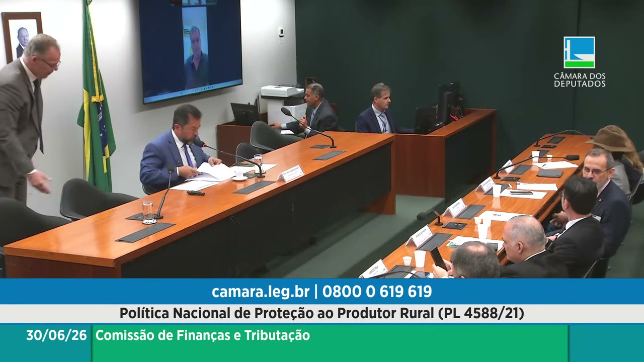 Vídeo do evento em 37:00